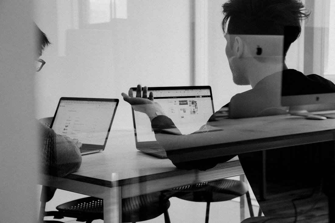 Campaign discussion with laptops